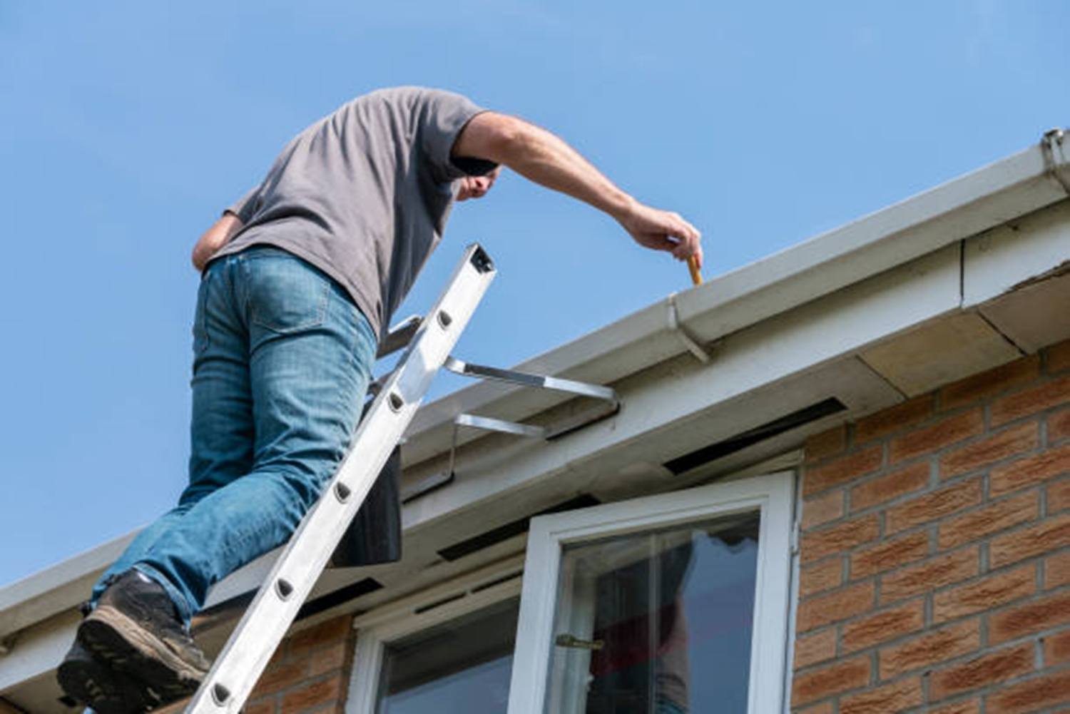 Avoid Costly Repairs: The Importance of Professional Gutter Installation